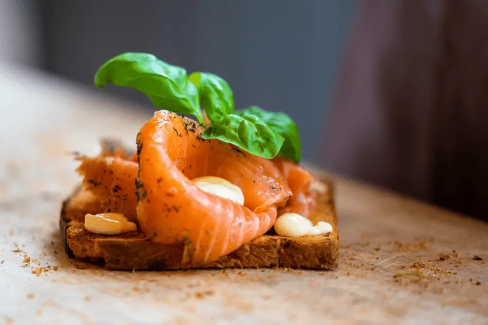 Heerlijke toast met diverse toppings voor zakelijke events